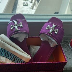 Tory Burch Eleanor Slides Fuschia Genuine Suede/Silver Hardware Size US 7